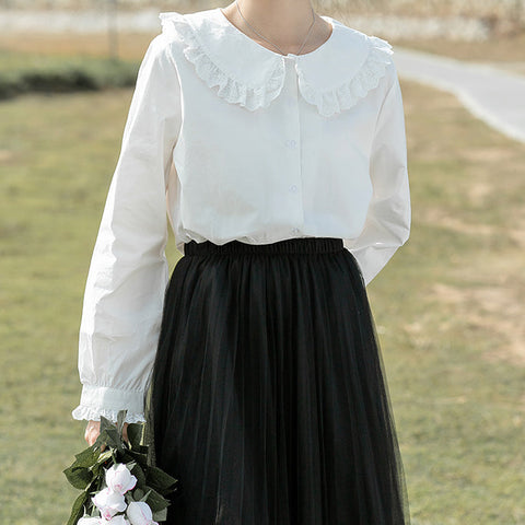 Hemd mit Peter-Pan-Kragen und Ösen