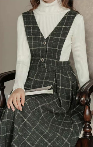 Vestido tipo pichi con chaleco a cuadros