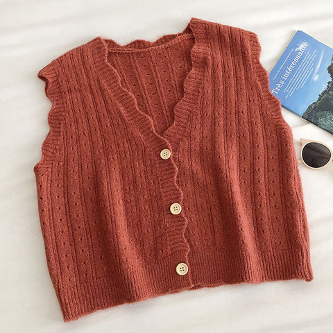 Scallop Trim Vest