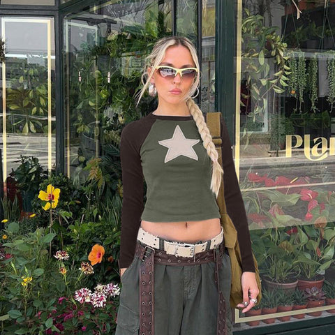 Crop-Top aus Strick mit Raglanärmeln und Stern-Patch