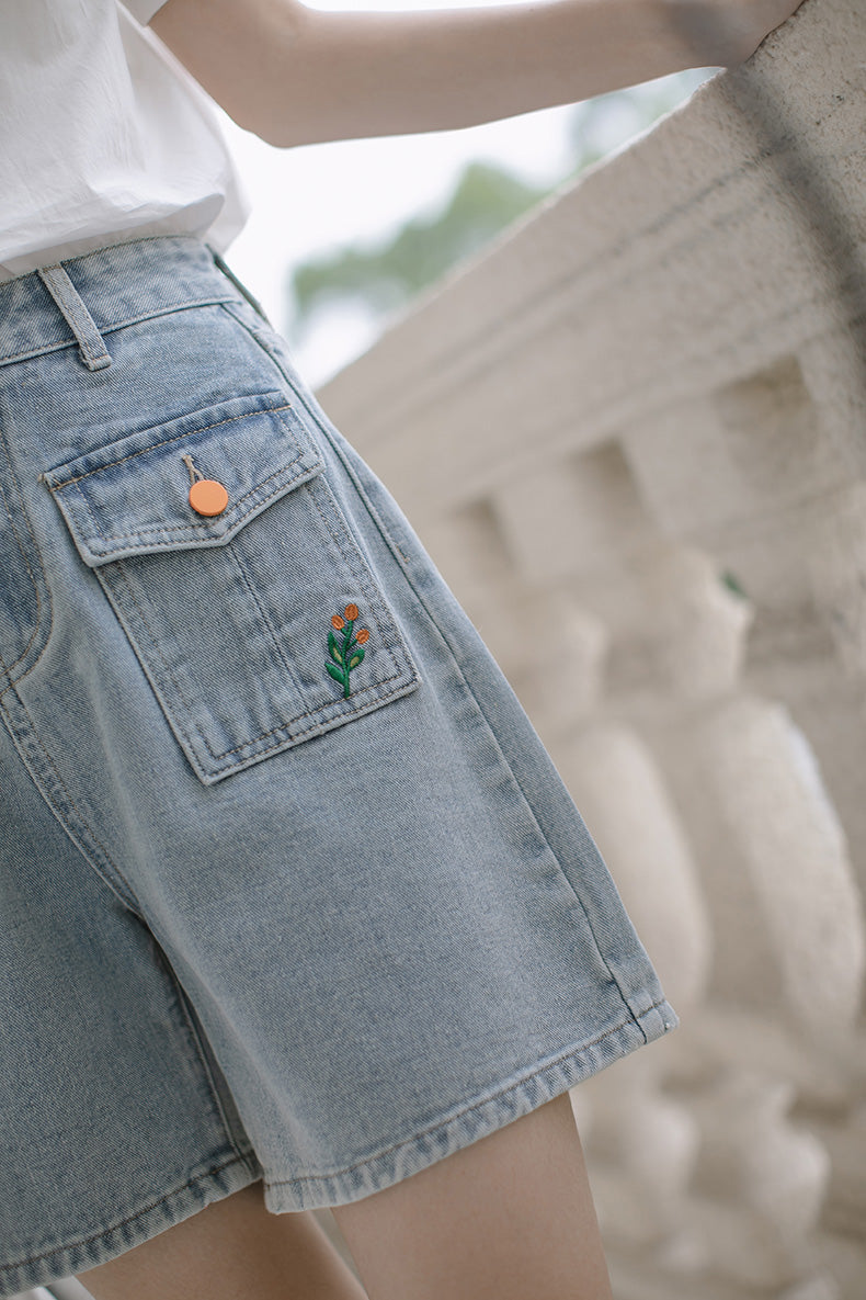 Embroidered Button Pocket Shorts