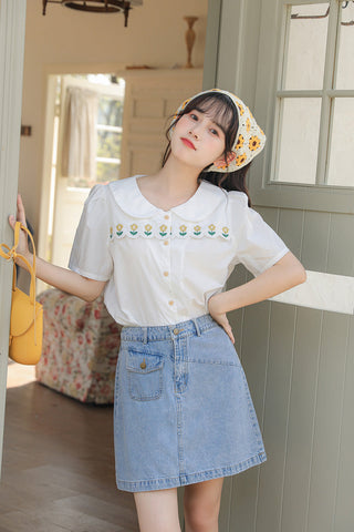 Daisy Chain Scalloped Blouse