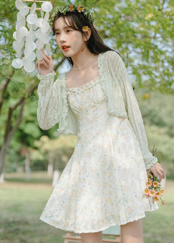 Vestido mini de tirantes con rosa descolorido