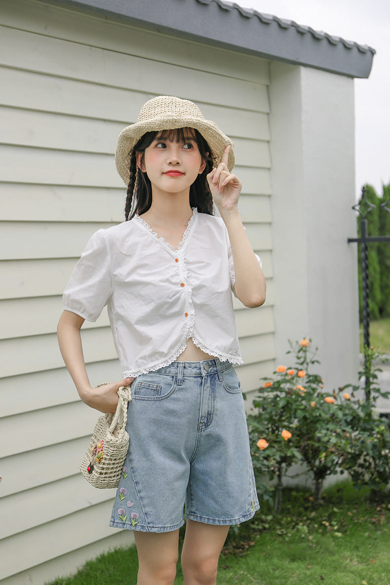 Tulip Tips Embroidered Shorts