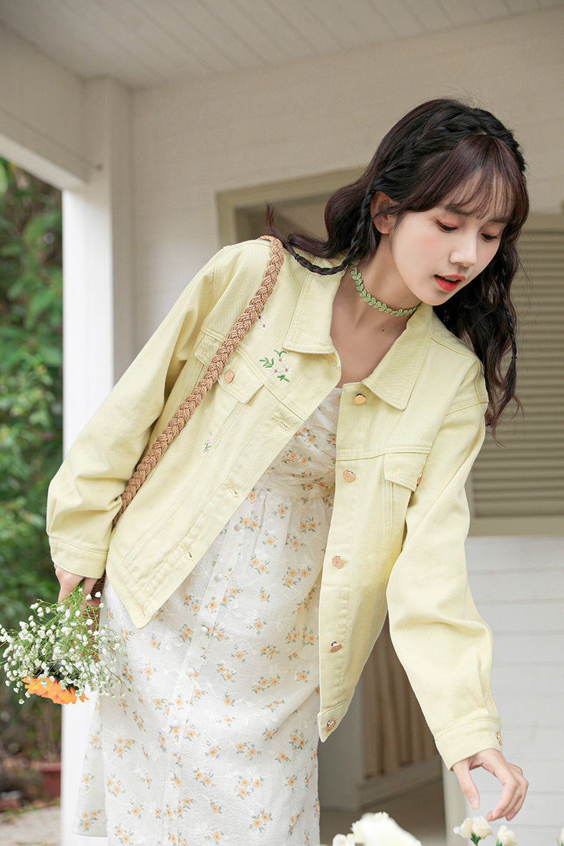 Daisy Garden Embroidered Denim Jacket