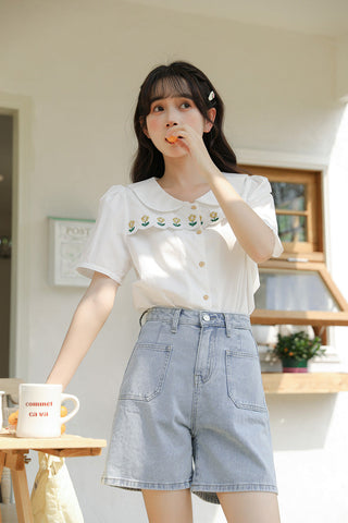 Daisy Chain Scalloped Blouse