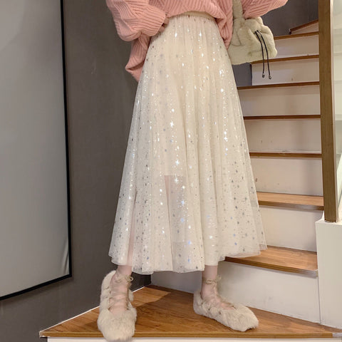 Tüllrock mit funkelnden Sternen