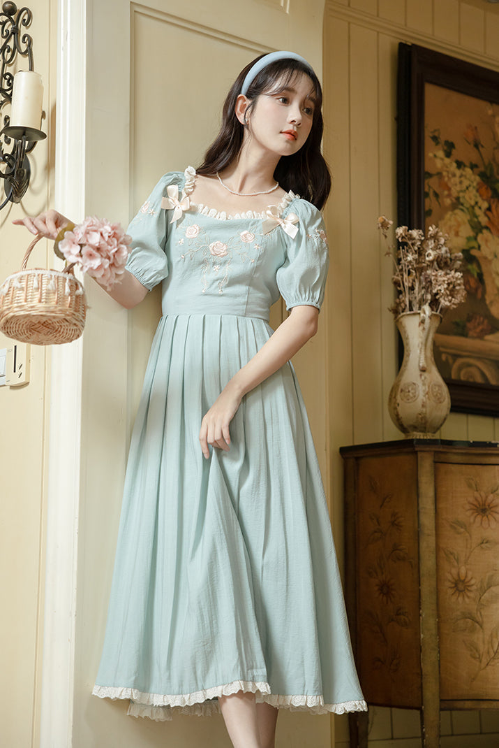 Teacup Rose Midi Dress