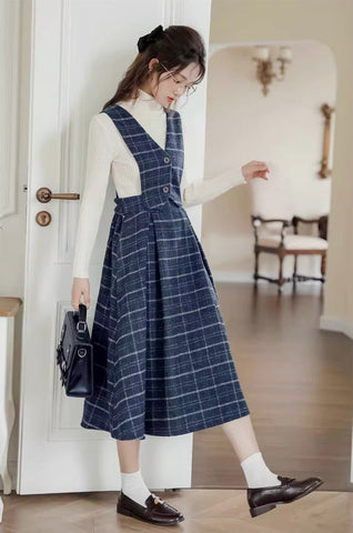 Vestido tipo pichi con chaleco a cuadros
