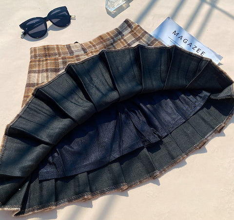 Rustikaler karierter Tennisrock