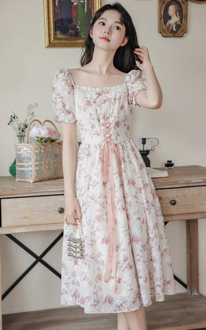 Vestido con encaje de flor de cerezo
