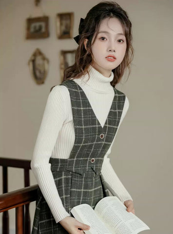 Vestido tipo pichi con chaleco a cuadros