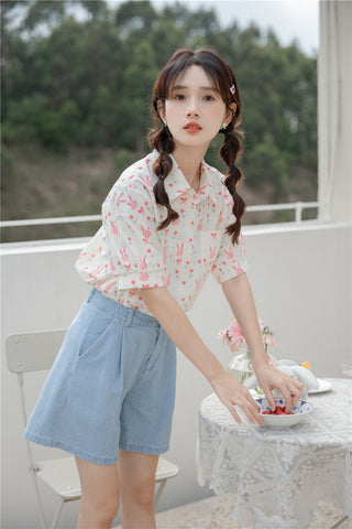 Camisa corta con botones de conejito rosa
