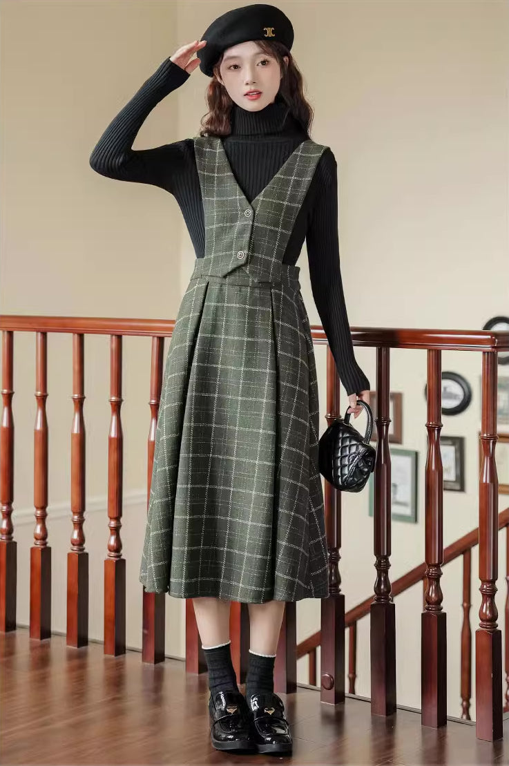 Vestido tipo pichi con chaleco a cuadros