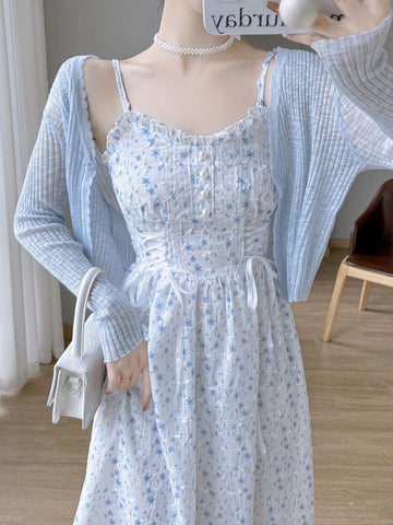 Vestido camisola con cordones y estampado floral de primavera