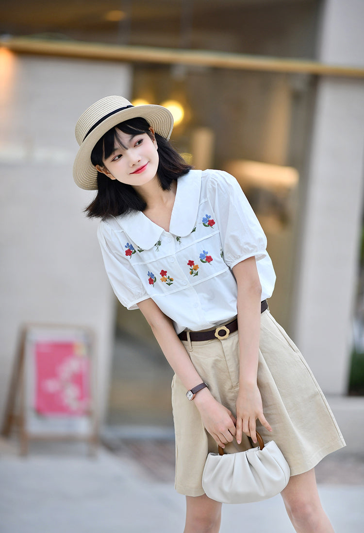 Bluse mit Retro-Blumenstickerei