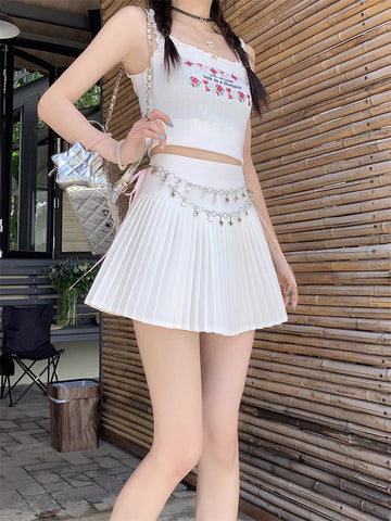 Mini-Faltenrock mit Sternkette