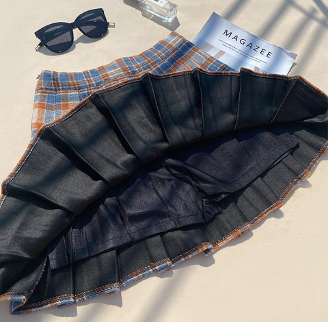 Rustikaler karierter Tennisrock