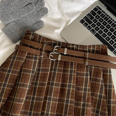 Muskatnussfarbener Mini-Faltenrock mit Karomuster