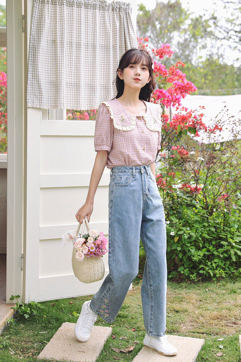 Blusa a cuadros con flores de cabaña