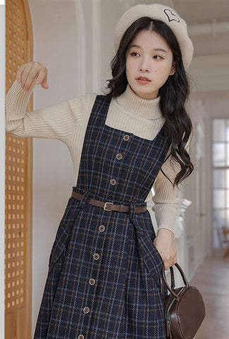Vestido estilo pichi a cuadros con botones