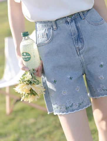 Dancing Flowers Embroidered Shorts