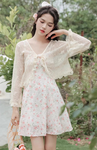 Vestido mini de tirantes con rosa descolorido