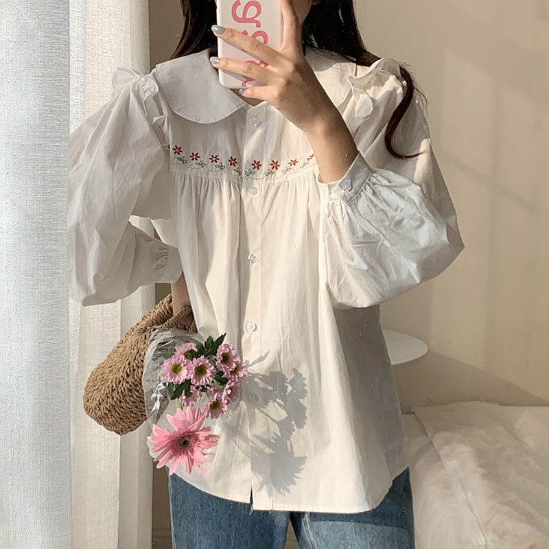Camisa con botones y bordado de cadena de margaritas
