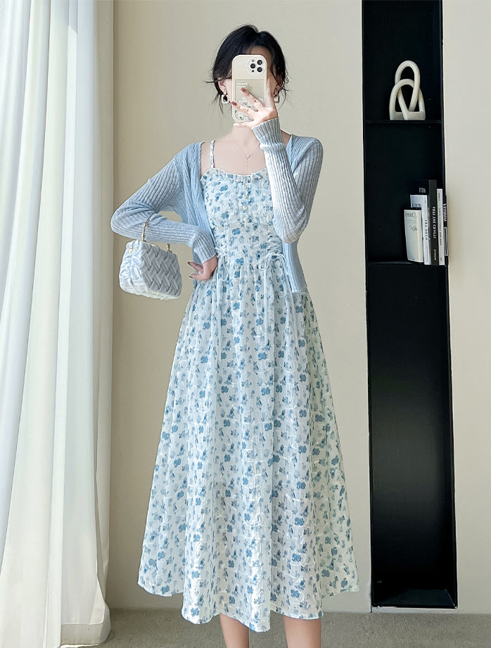 Vestido camisola con cordones y flores de mayo