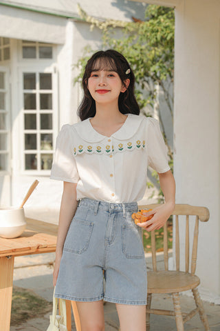 Daisy Chain Scalloped Blouse