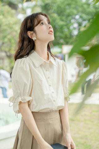 Basic Frilly Puff Sleeve Blouse