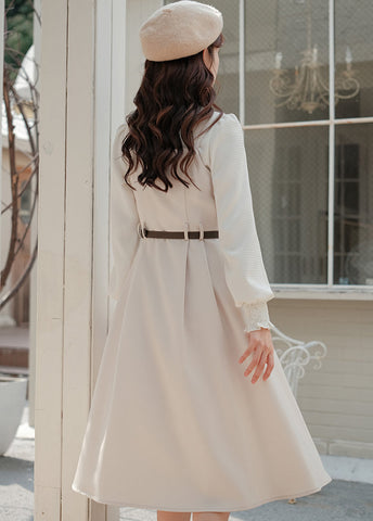 Camisole-Kleid mit Muschelsaum und Knopfleiste