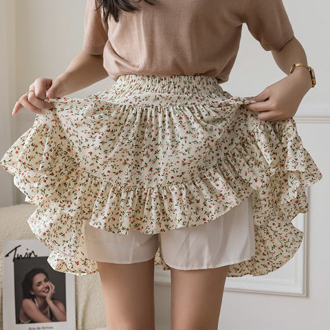 Gestufter Rock mit Blümchenmuster