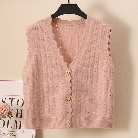 Scallop Trim Vest
