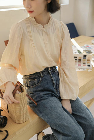 Frilly Collar Blouse