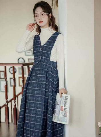 Vestido tipo pichi con chaleco a cuadros