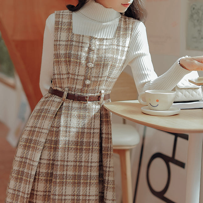 Vestido estilo pichi a cuadros color café con leche