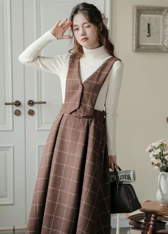 Vestido tipo pichi con chaleco a cuadros