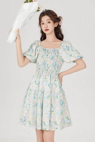 Vestido mini con mangas abullonadas y diseño de jardín de rosas pastel
