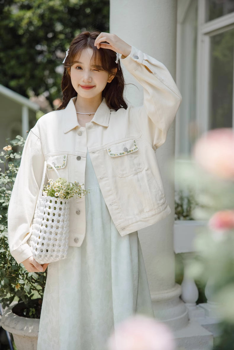 Flower Chain Embroidered Jacket