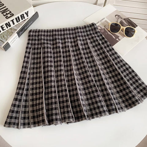 Faltenrock aus Gingham-Strick