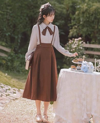 Hosenträgerrock / Bluse aus Cord-Wildleder