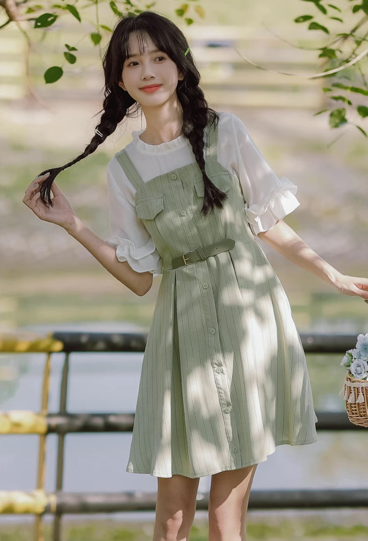 Vestido mini de rayas con botones