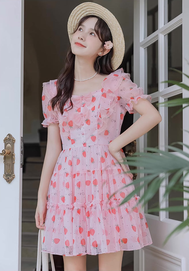 Erdbeermädchen-Minikleid