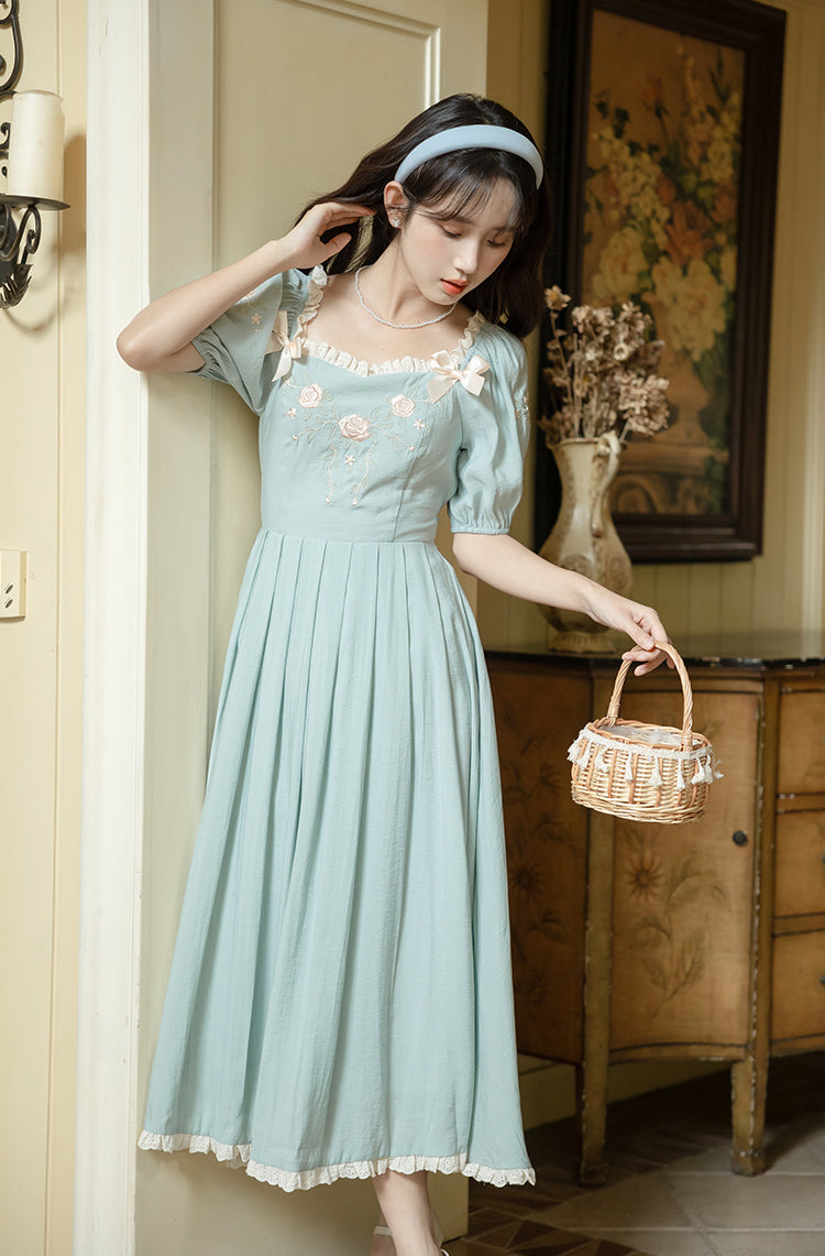 Teacup Rose Midi Dress