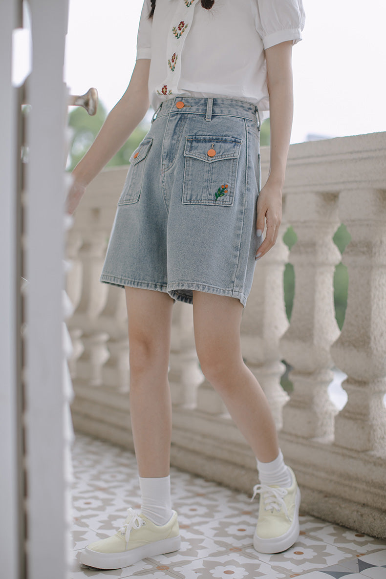 Embroidered Button Pocket Shorts