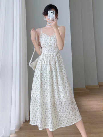 Vestido camisola con cordones y estampado floral de primavera