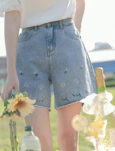 Dancing Flowers Embroidered Shorts