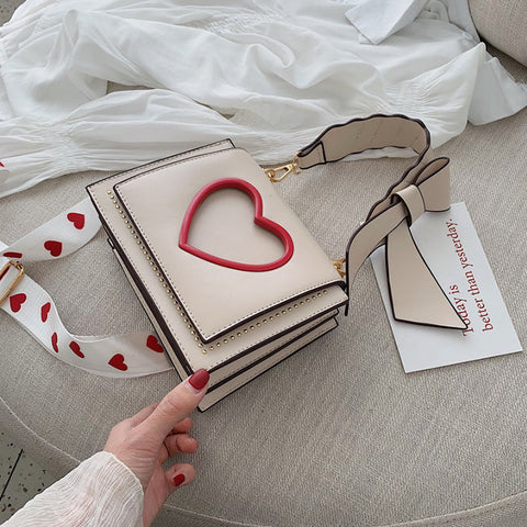Bolso Satchel Reina de Corazones