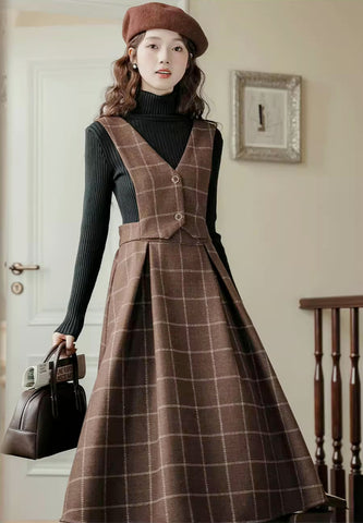 Vestido tipo pichi con chaleco a cuadros